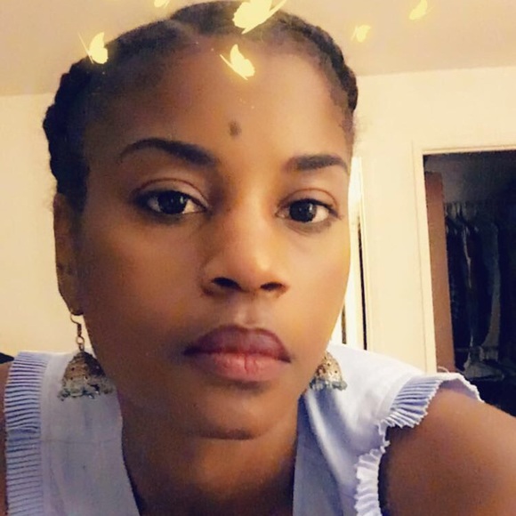 Meet your Posher, Tyra - Picture 1 of 1